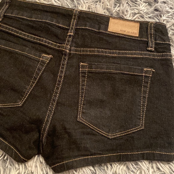 Premium I & M Jean Shorts - Picture 4 of 4